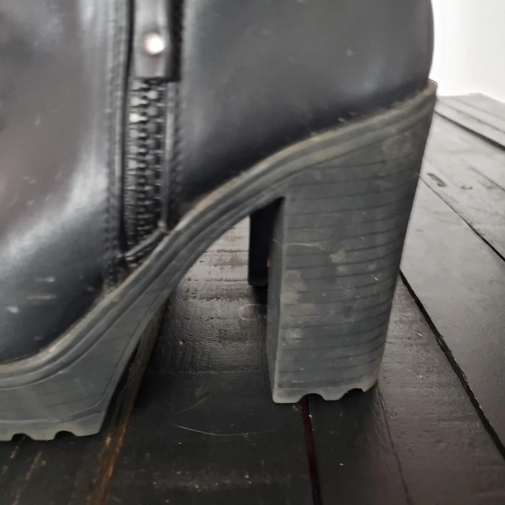 Candie's Women's 8 Black Chunky Platform Heel Ankle Booties Boots Y2K 90s Shoes